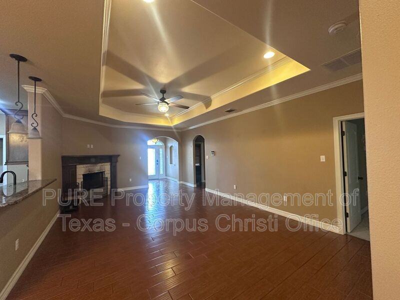 6902 Anastasia - Photo 4 of 29