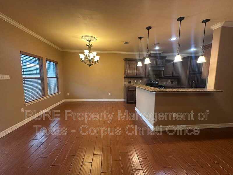 6902 Anastasia - Photo 7 of 29