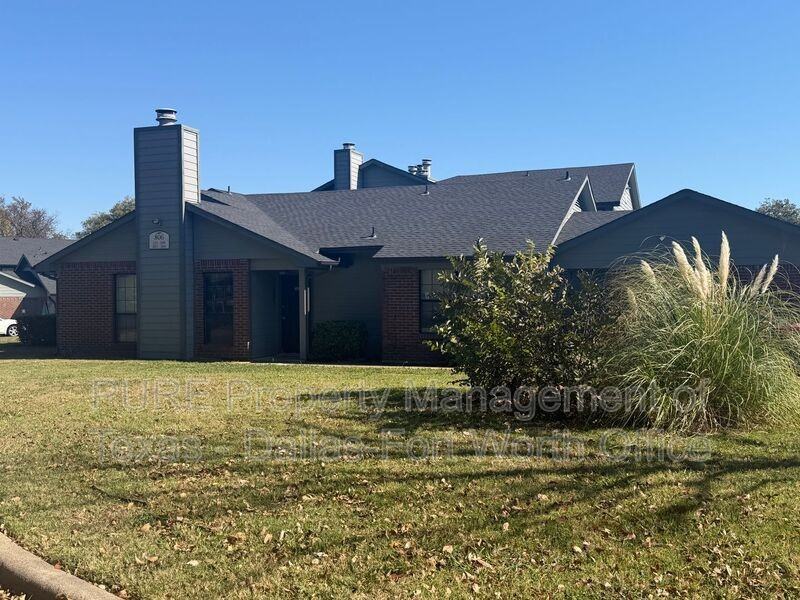 806 806/203 Castleglen Drive - Photo 2 of 29