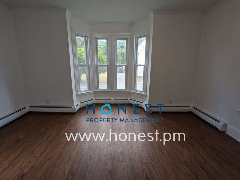 41 Windsor St - Photo 3 of 50