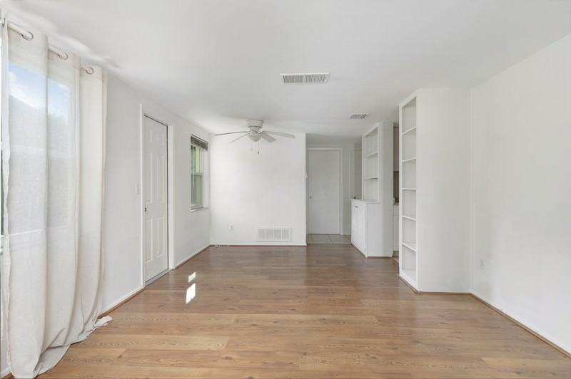 617 Lyndhurst St - Photo 4 of 21