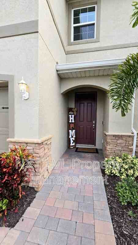 804 Heather Lake Ave - Photo 2 of 29