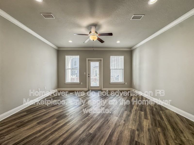 7299 Majestic Blvd - Photo 3 of 19