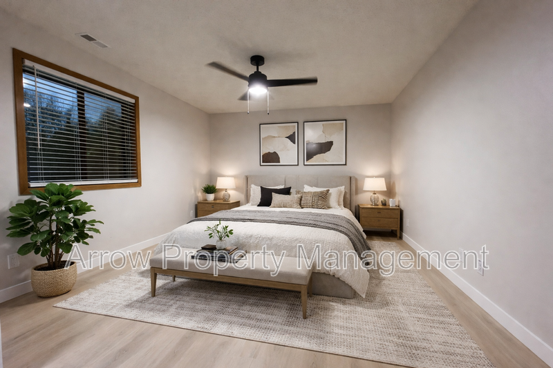 2340 N 44th St #9 - Photo 7 of 11