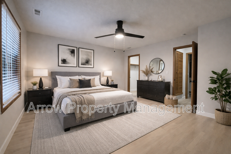 2340 N 44th St #2 - Photo 7 of 9