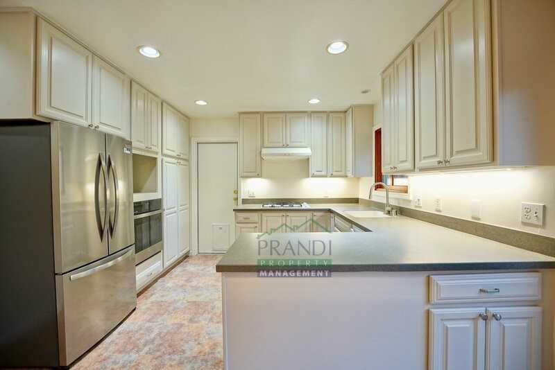 75 Stasia Dr - Photo 2 of 17