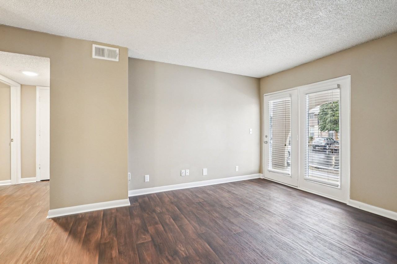 The Village at Crestview Apartments - Photo 6 of 33