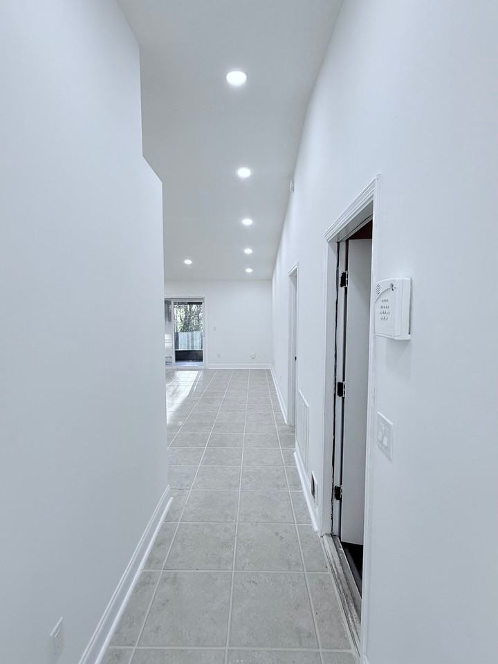 2160 Rothbury Drive - Photo 2 of 34