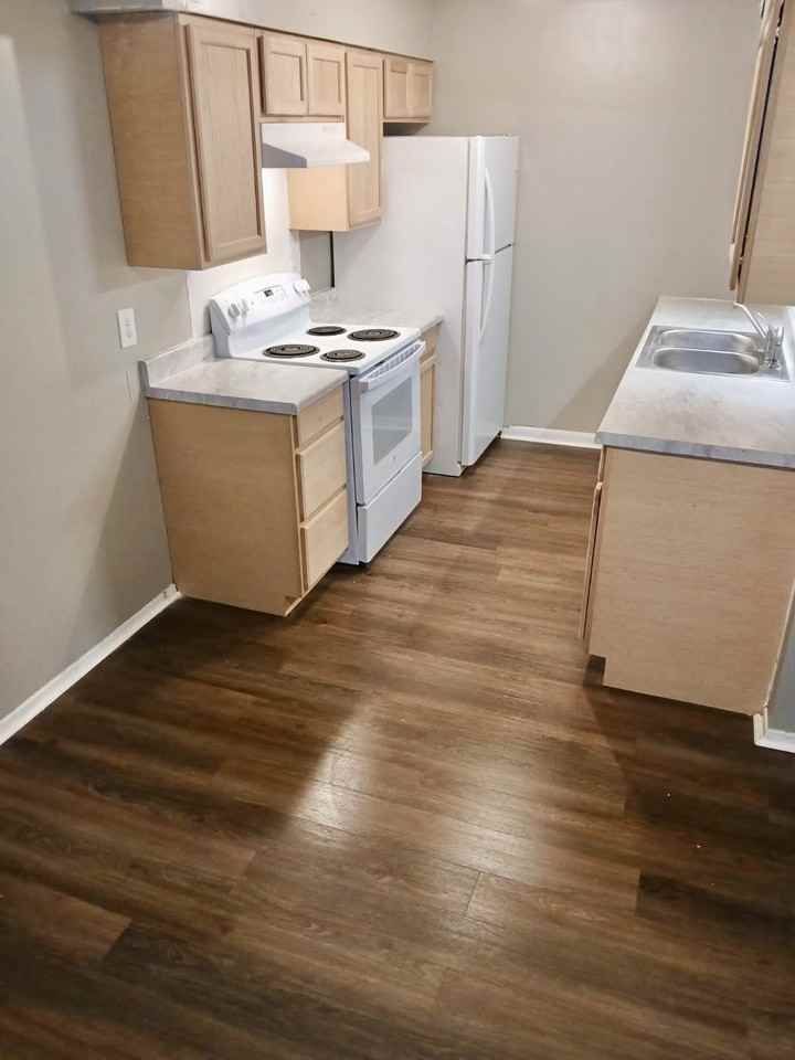 Long Meadow Apartments - Photo 2 of 11