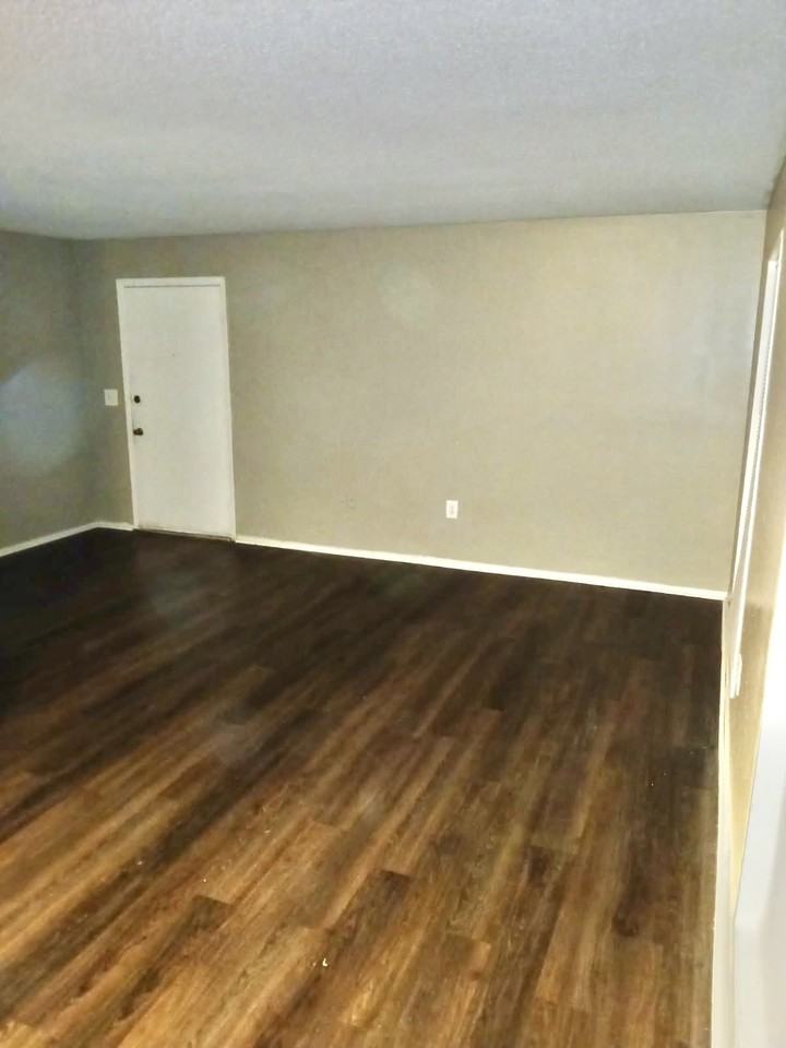 Long Meadow Apartments - Photo 3 of 11