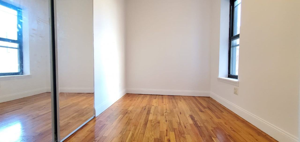 1636 Lexington Avenue #8 - Photo 5 of 11