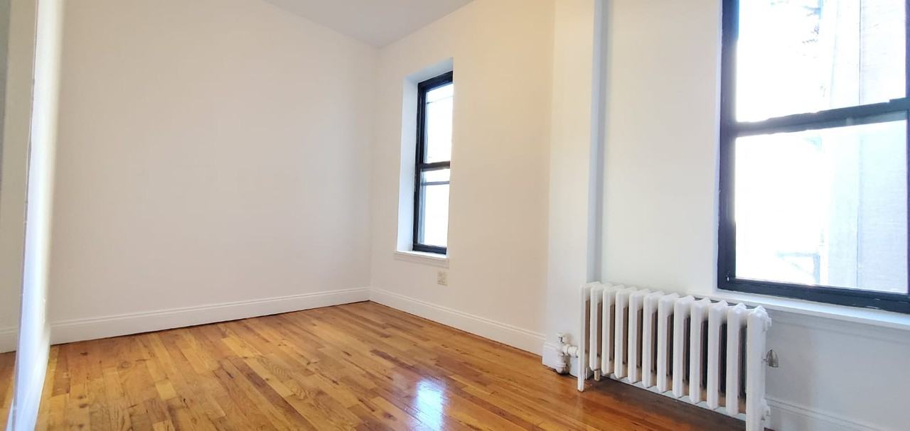 1636 Lexington Avenue #8 - Photo 7 of 11