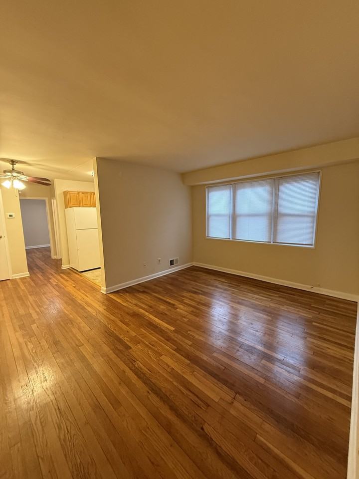 1314 K Street Southeast - Photo 3 of 13