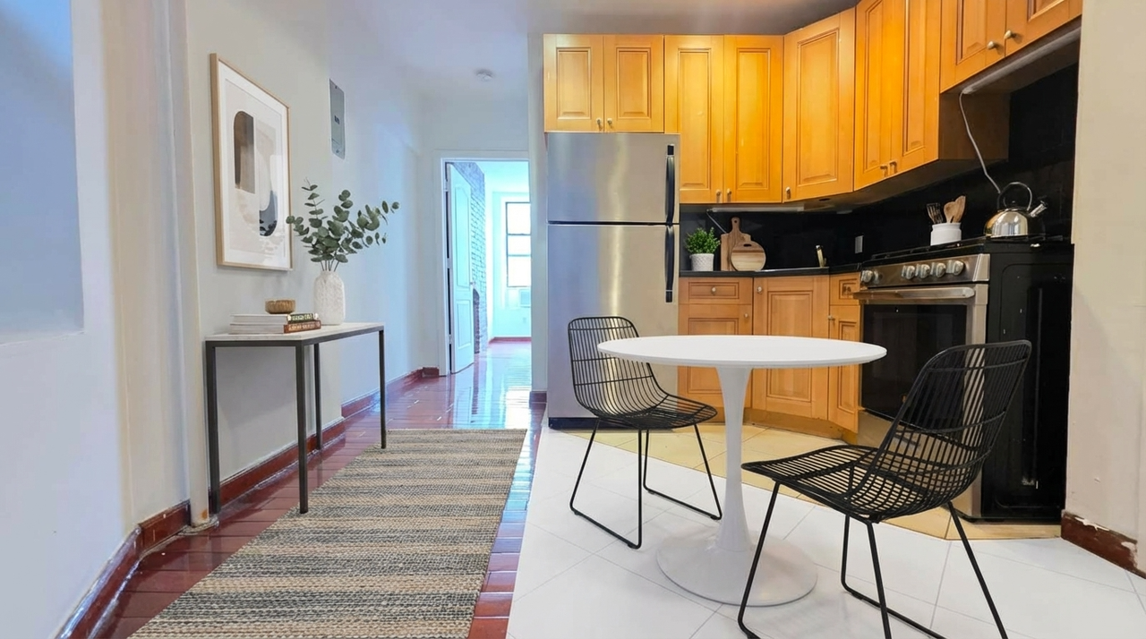 495 9th Avenue #5A - Photo 2 of 10