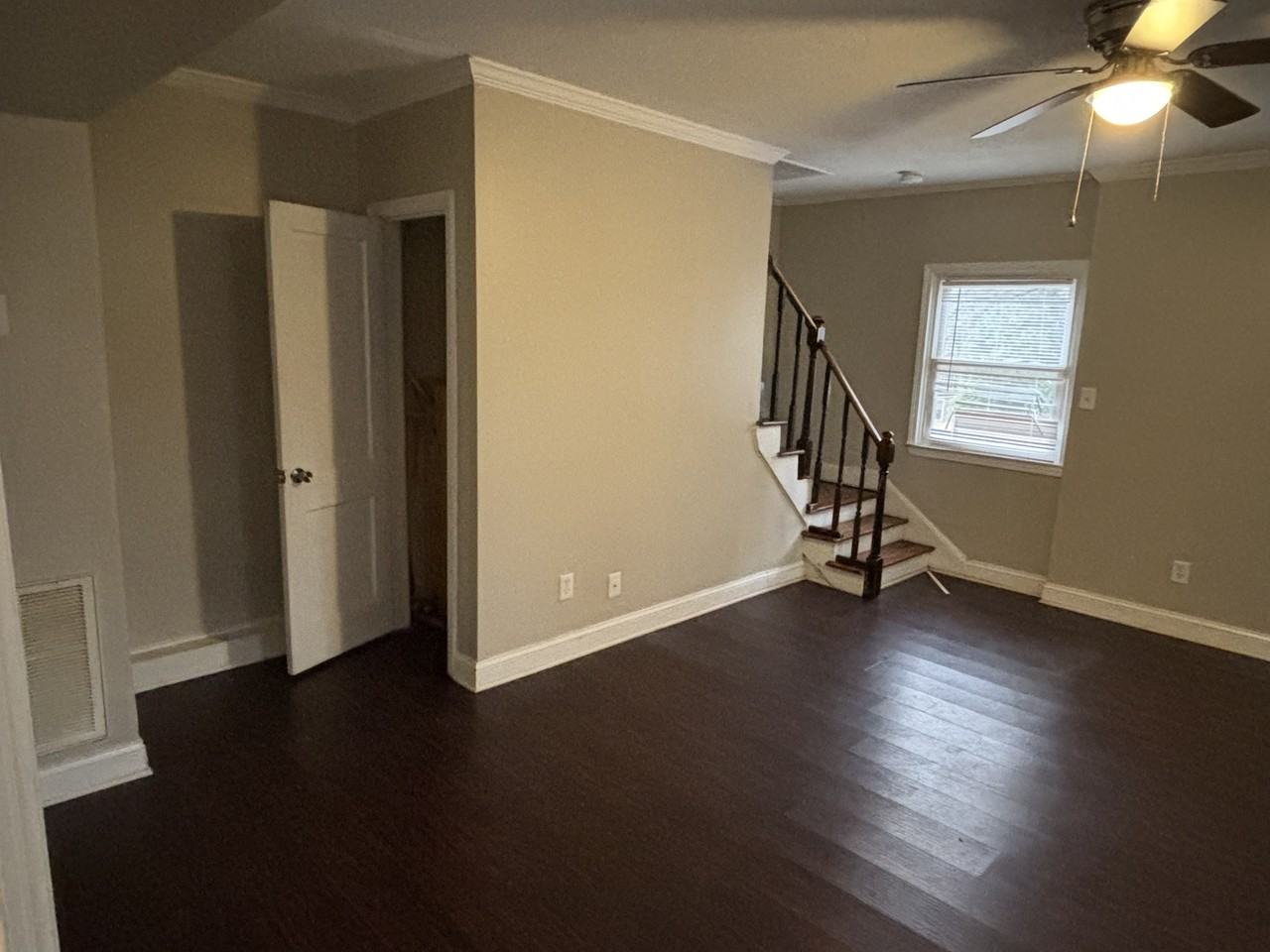 1042 Bose Avenue - Photo 2 of 8