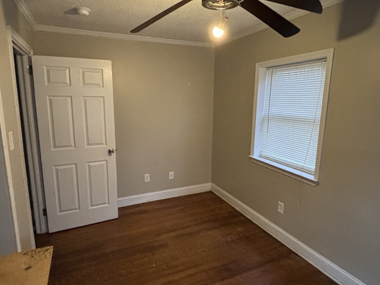 1042 Bose Avenue - Photo 7 of 8