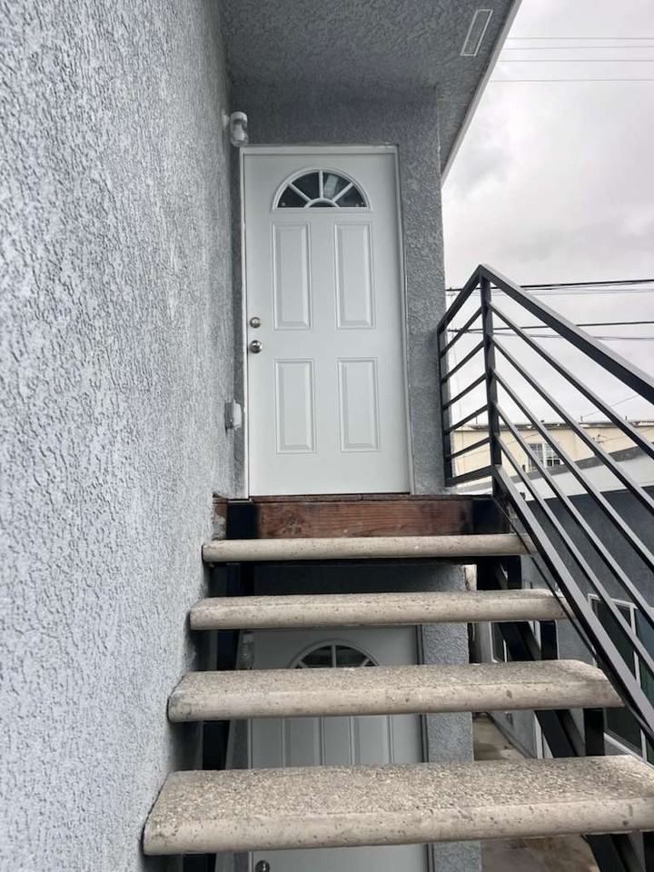 71st - Photo 3 of 25