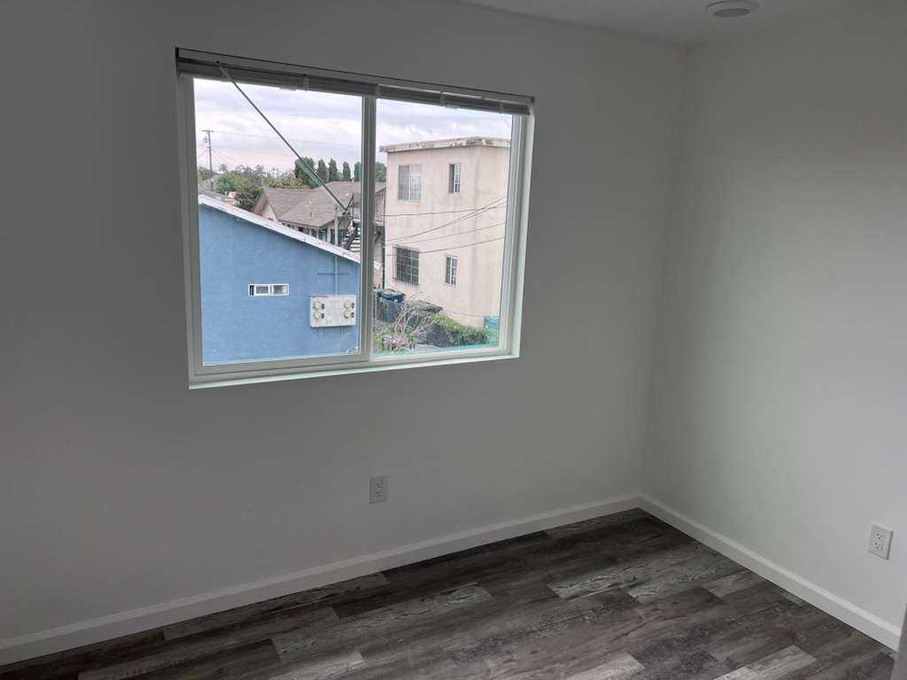 71st - Photo 5 of 25