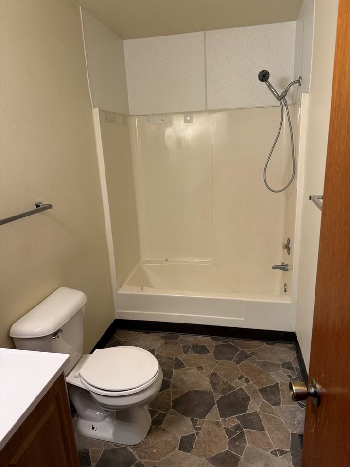 65 Locust St #7 - Photo 2 of 8