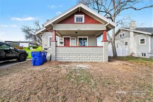 425 9th Ave #B - Photo 1 of 1