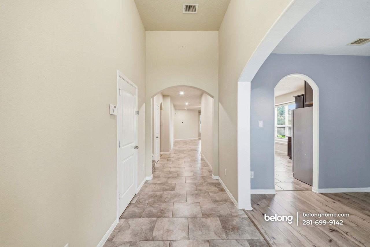 20702 Sommerset Branch Ct - Photo 4 of 29