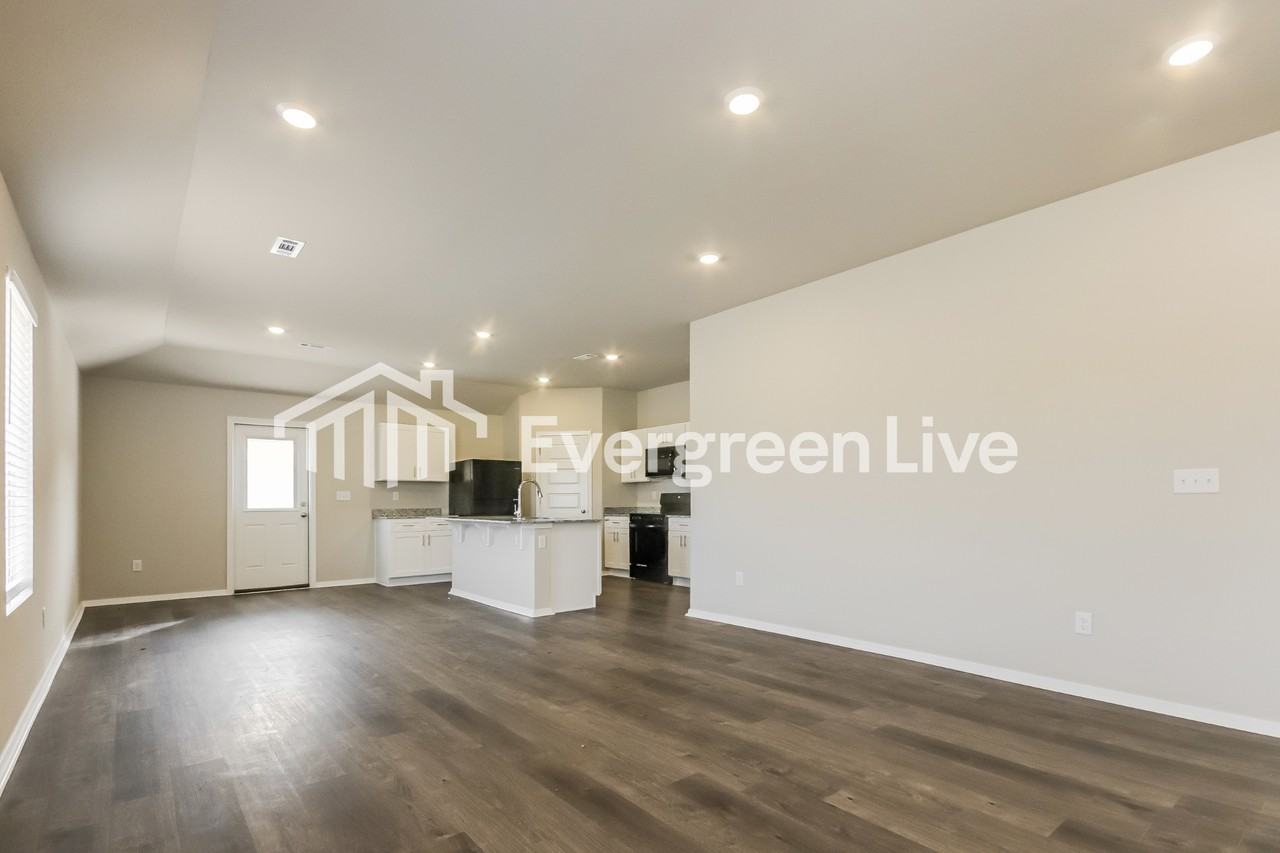 2623 E Meramec St - Photo 7 of 16