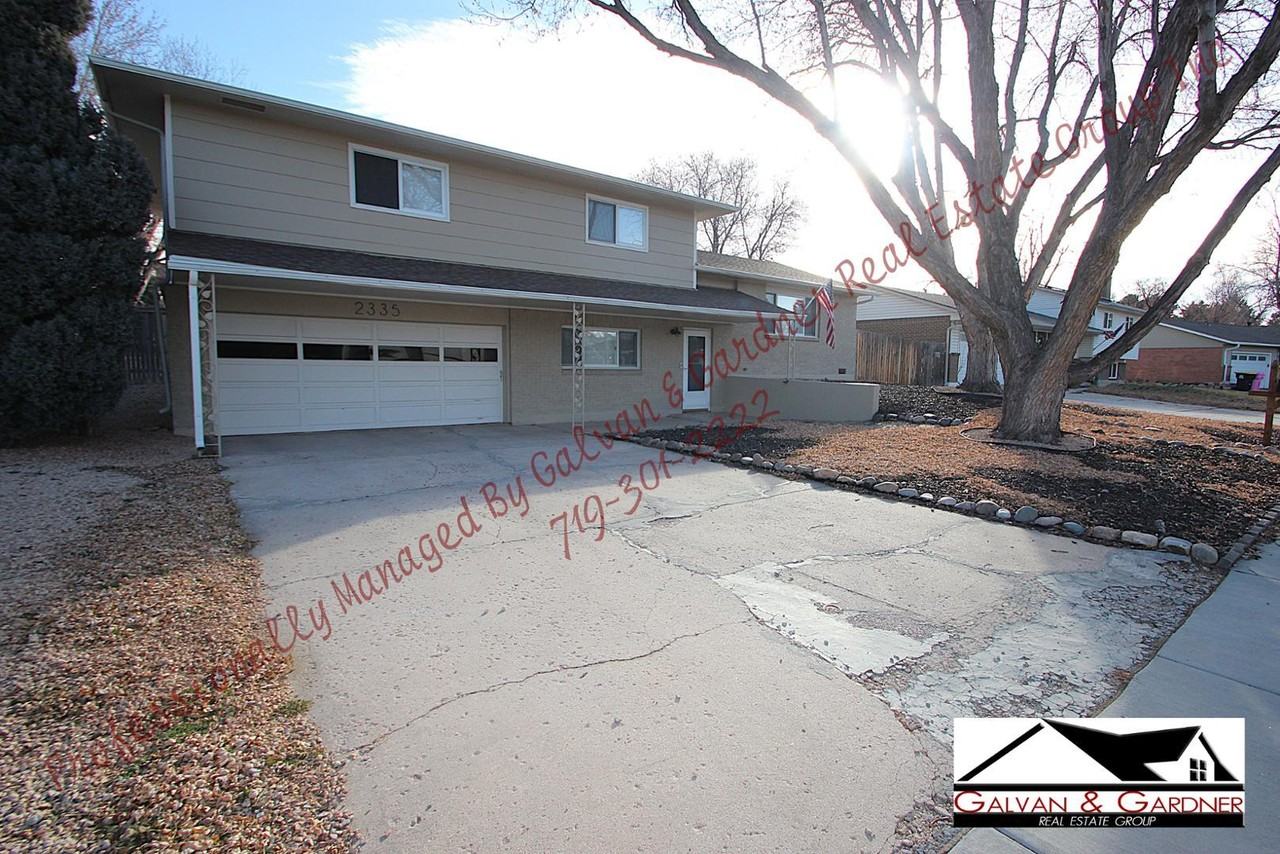 2335 Zane Pl - Photo 2 of 26