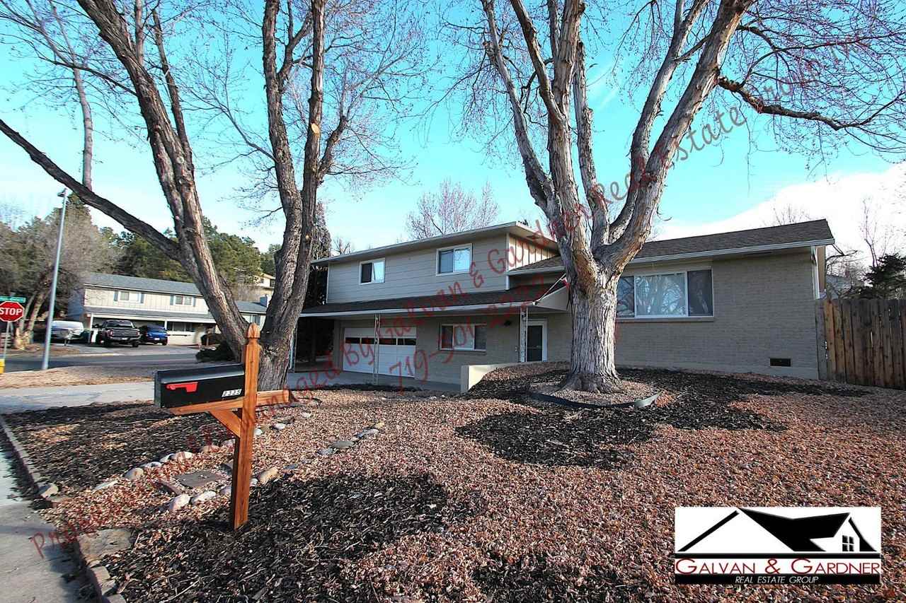 2335 Zane Pl - Photo 3 of 26