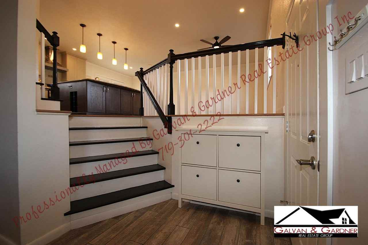 2335 Zane Pl - Photo 4 of 26