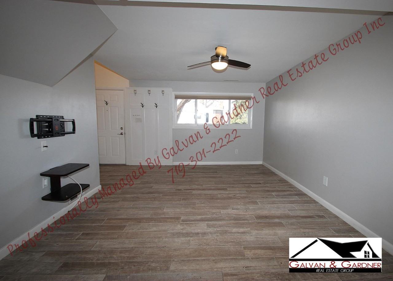 2335 Zane Pl - Photo 5 of 26