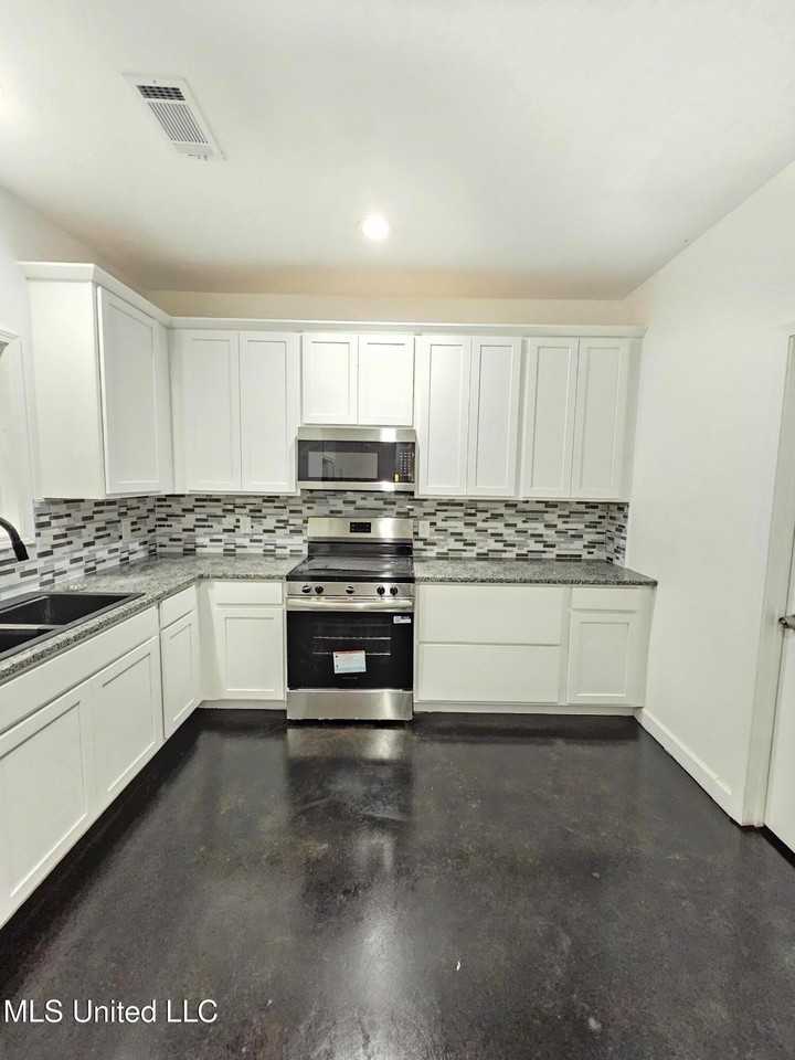 101 Brisco Drive - Photo 6 of 28