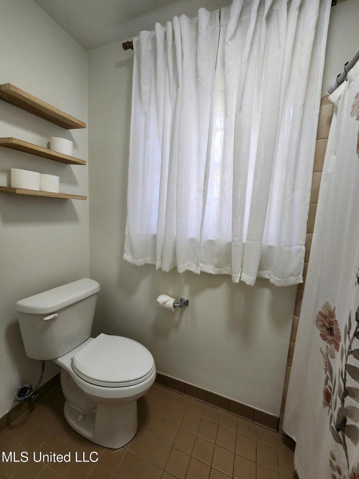 117 Roberts Cir - Photo 7 of 10