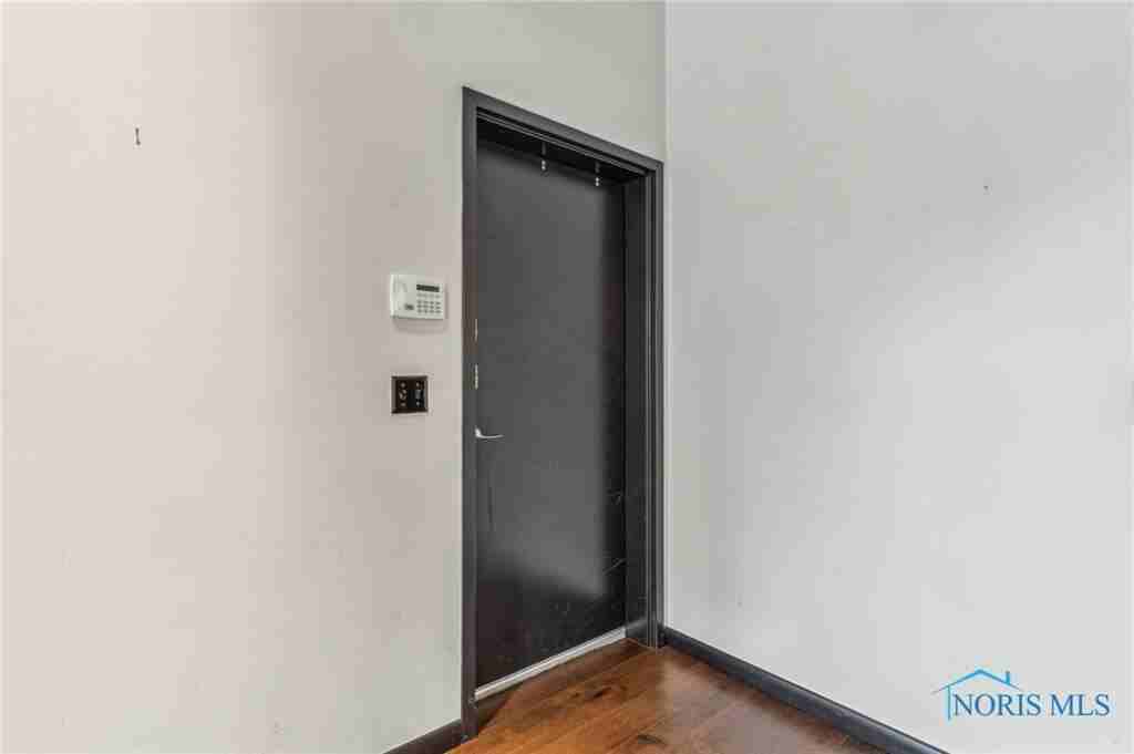 235 S Main St #1-2 - Photo 5 of 38