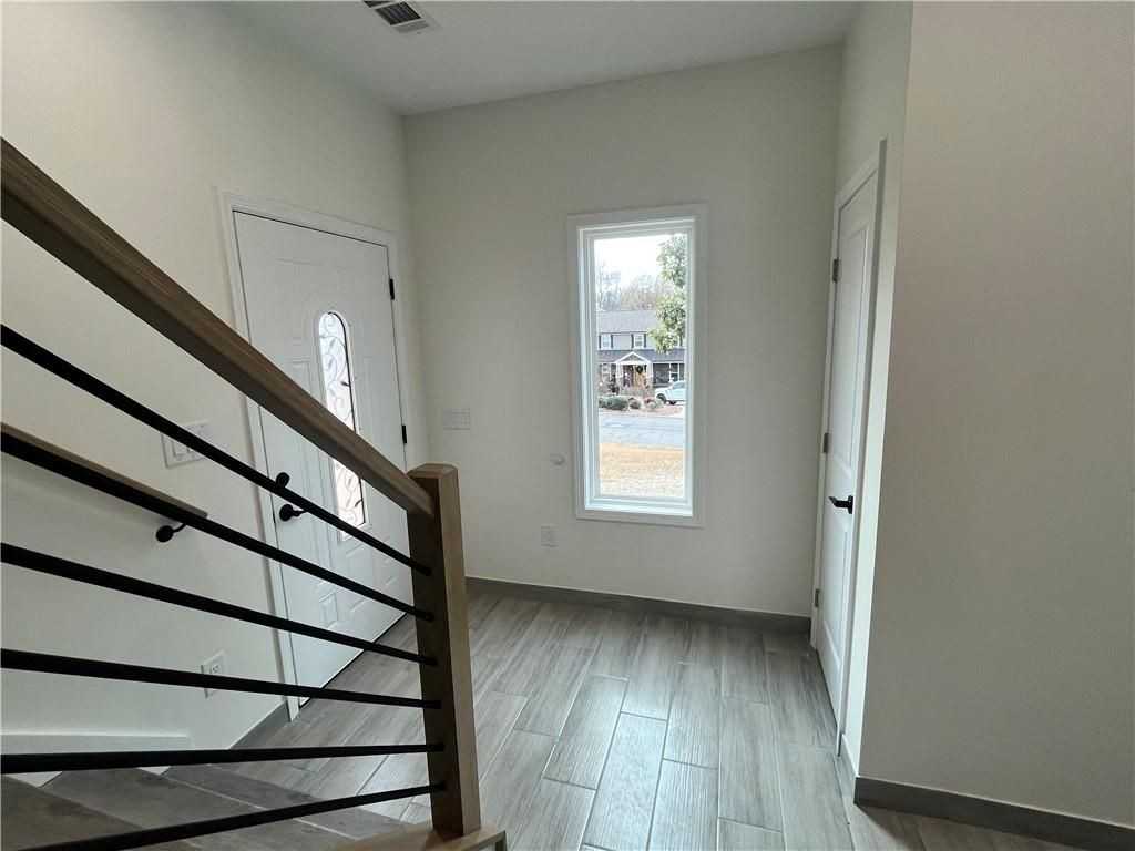 4500 Kings Lake Dr Ne ##B - Photo 3 of 32