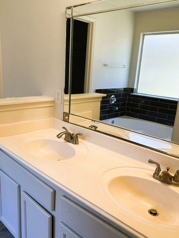 18702 Desert Marigold Dr - Photo 5 of 24