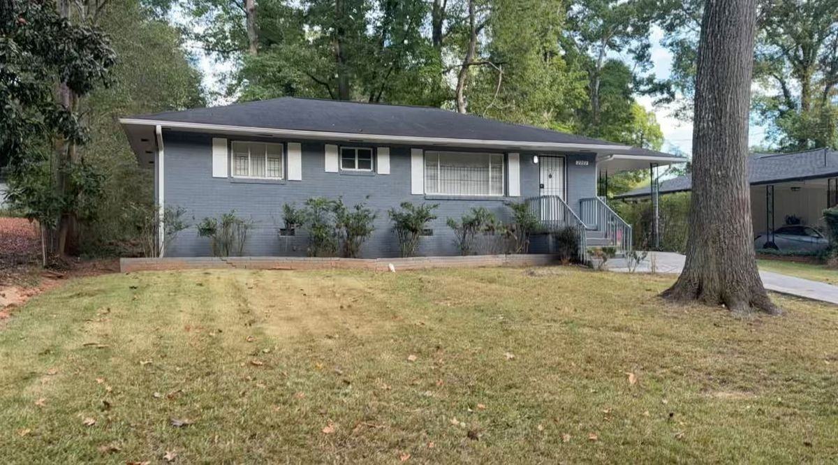 2262 Maxwell Dr Sw - Photo 3 of 48