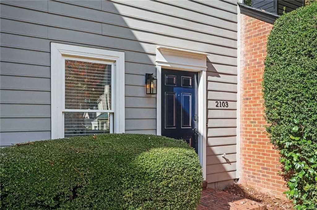 2103 Kristen Ct Se - Photo 3 of 29