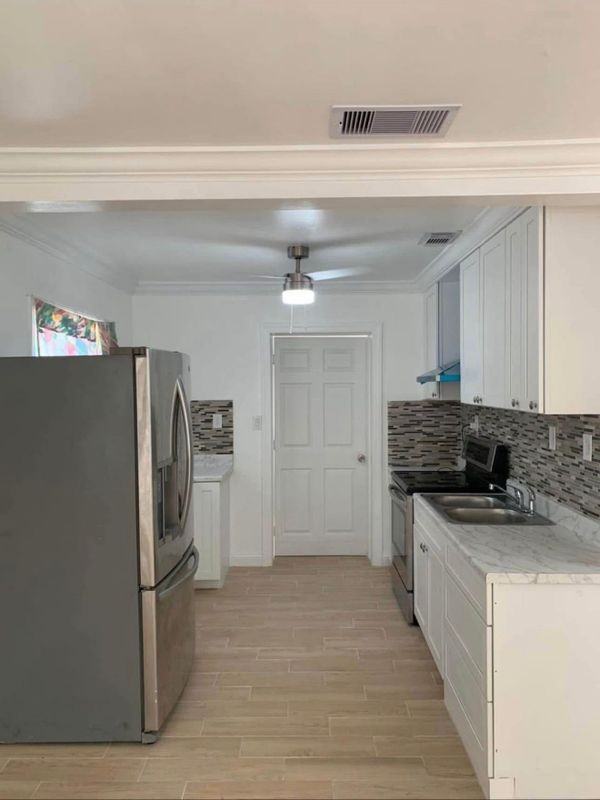 3925 Mesa Ave - Photo 6 of 16