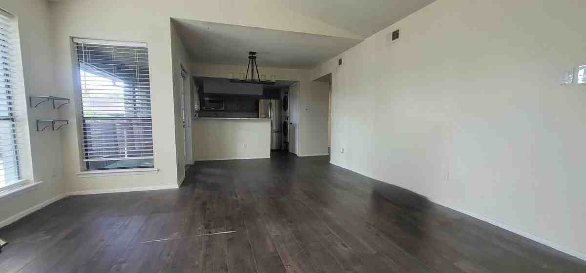 9009 Richmond Ave ##303 - Photo 4 of 14