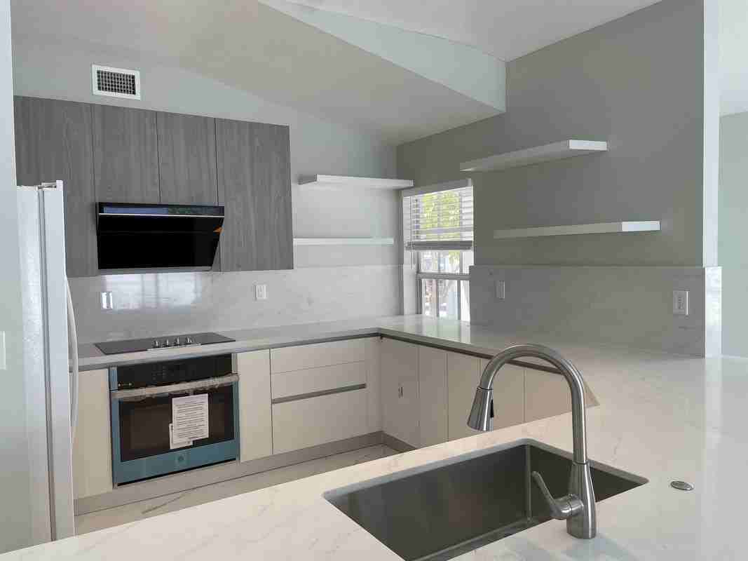 1775 Nw 166th Ave - Photo 2 of 8