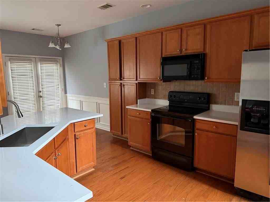 358 Creek Manor Way - Photo 3 of 10