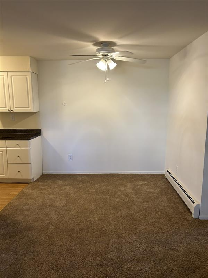 Willow Ridge Apartments - Photo 5 of 50