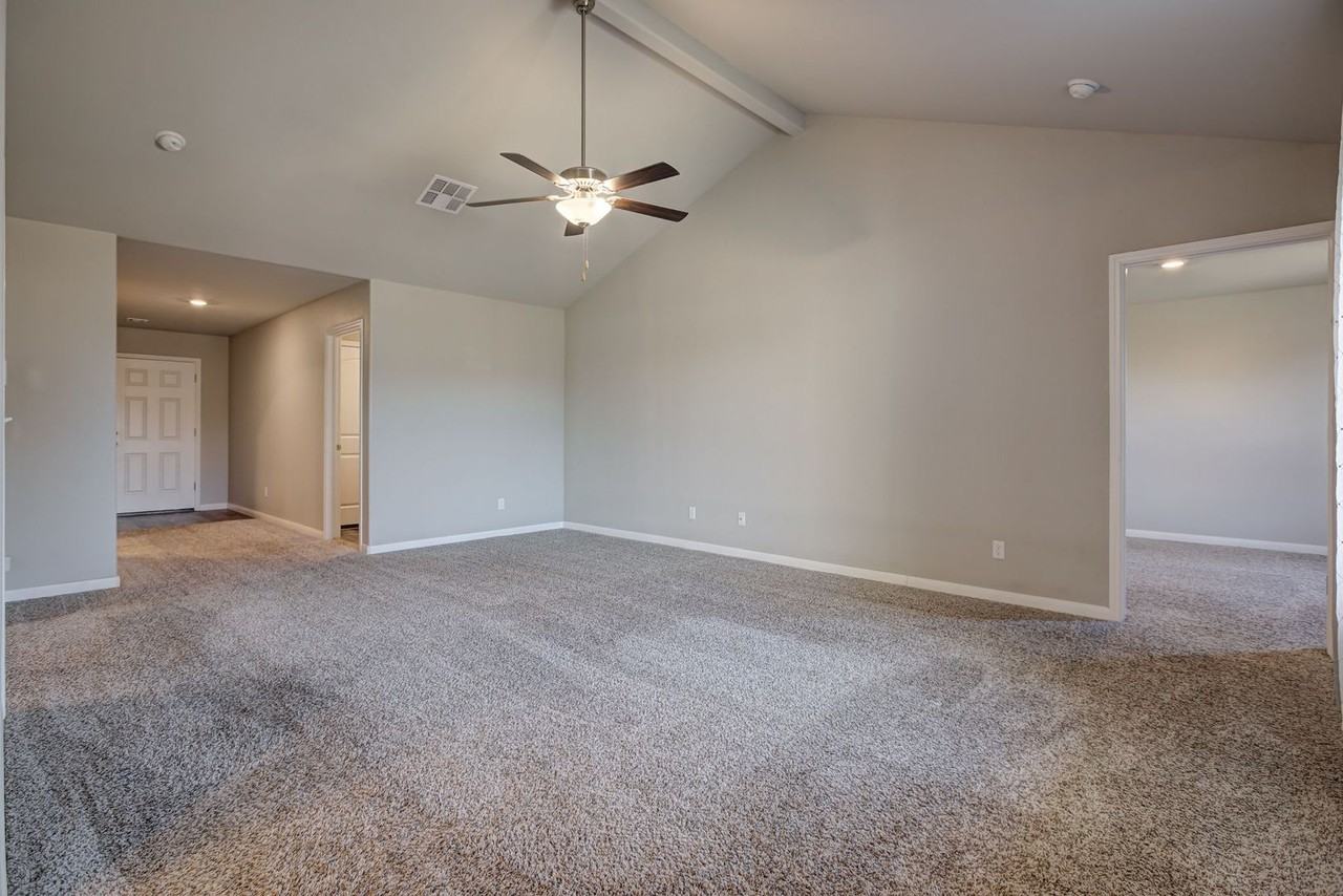 1612 Maroon Dr - Photo 7 of 42