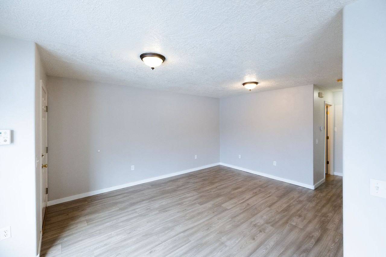 520 W 7th S #205 - Photo 4 of 16