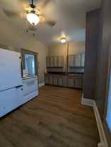 413 S Broadway St - Photo 1 of 1