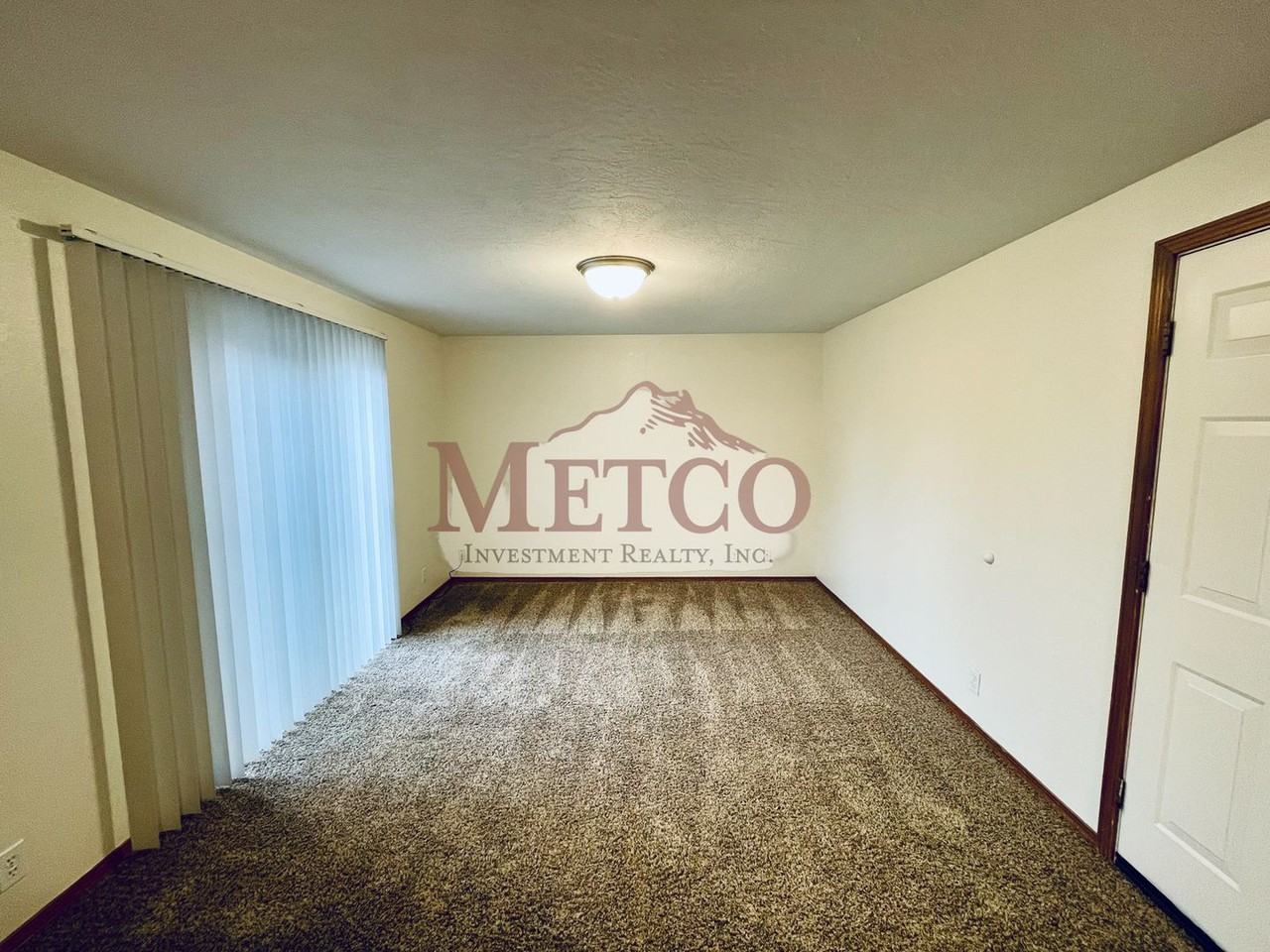 488 S 70th St - Photo 7 of 15