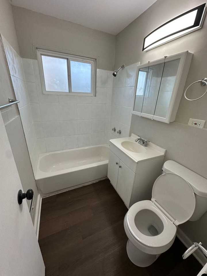 11103 Bristol Ter - Photo 7 of 11