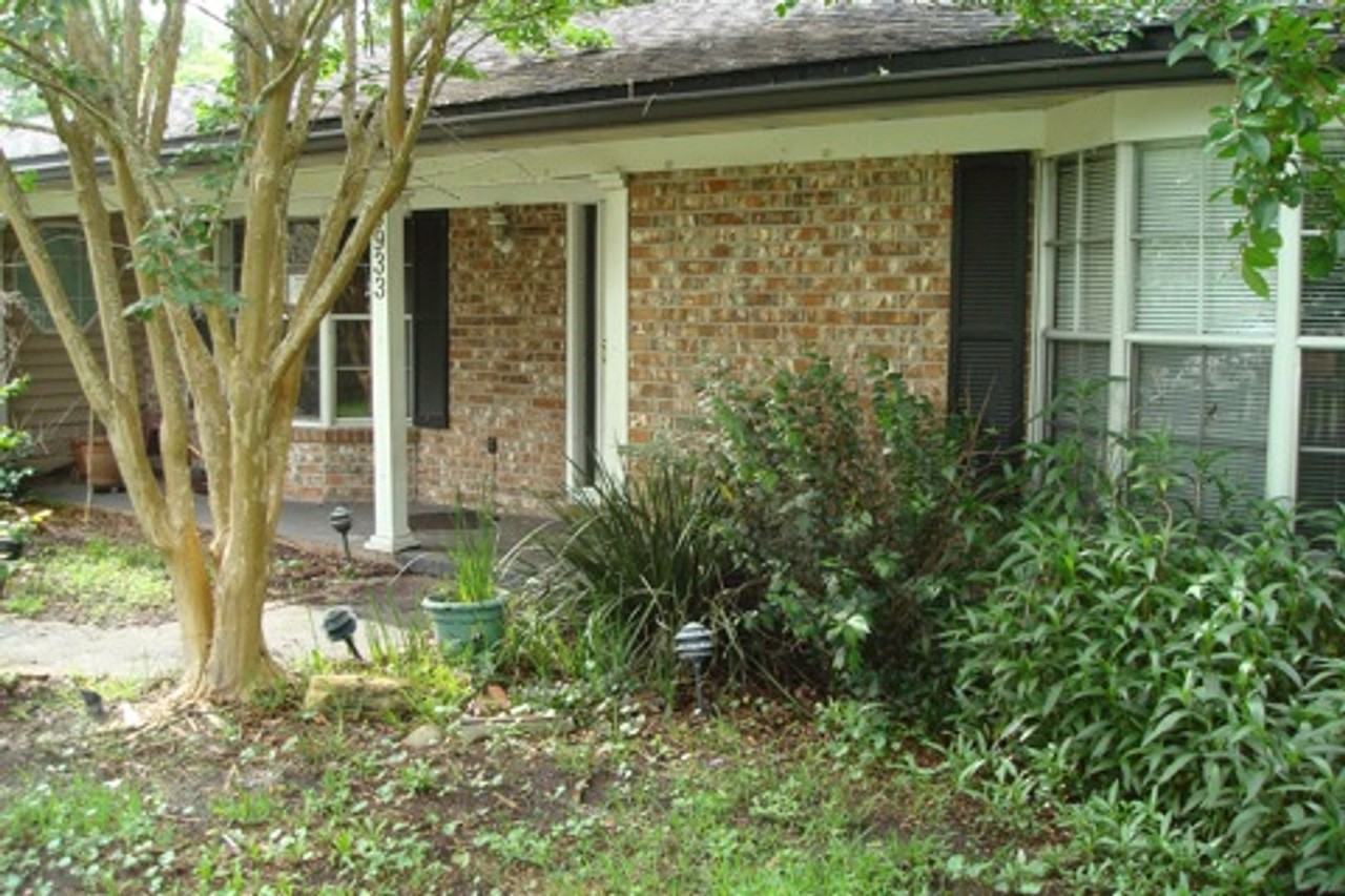 5933 111th St - Photo 6 of 12