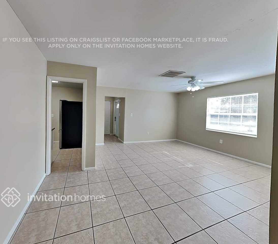 5335 Laurelwood Pl - Photo 4 of 22