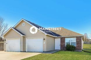 211 Golfview Dr - Photo 1 of 1